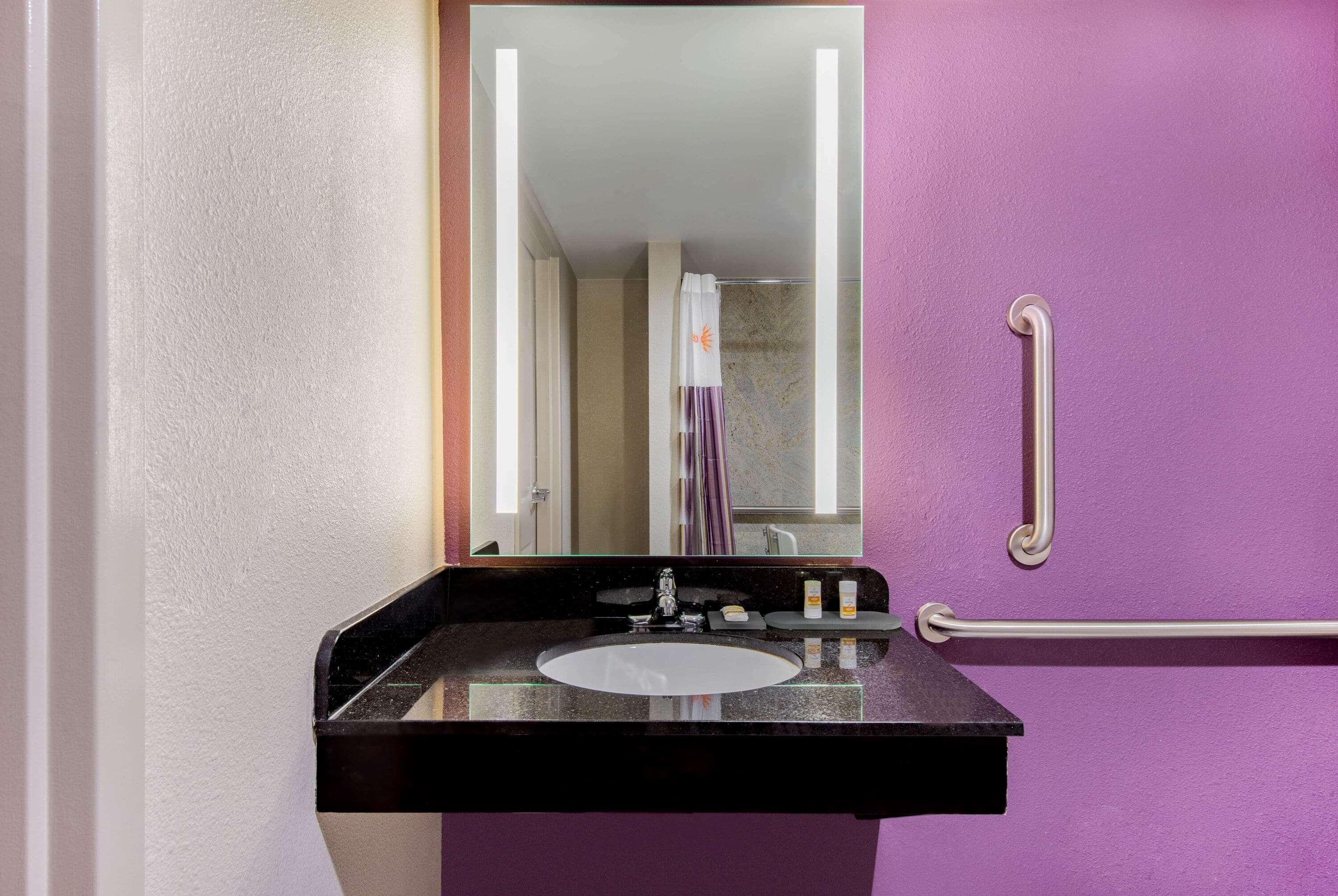 La Quinta Inn By Wyndham West Long Branch Nj Shore Area Exteriér fotografie